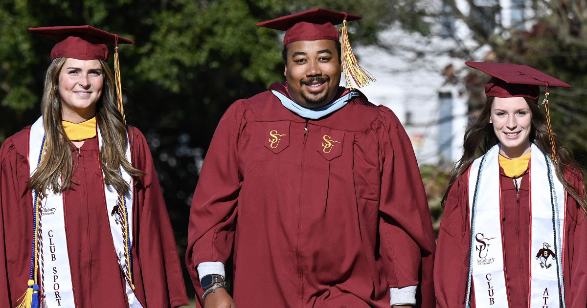 ˶graduates